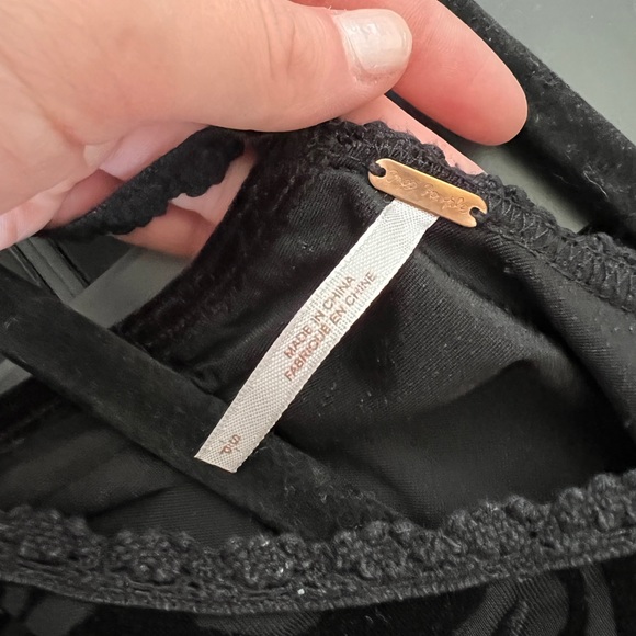 Free People black velvet/lace top - Picture 1 of 3